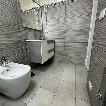 Testa House Apartament *