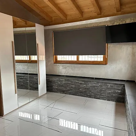 Testa House Apartman *