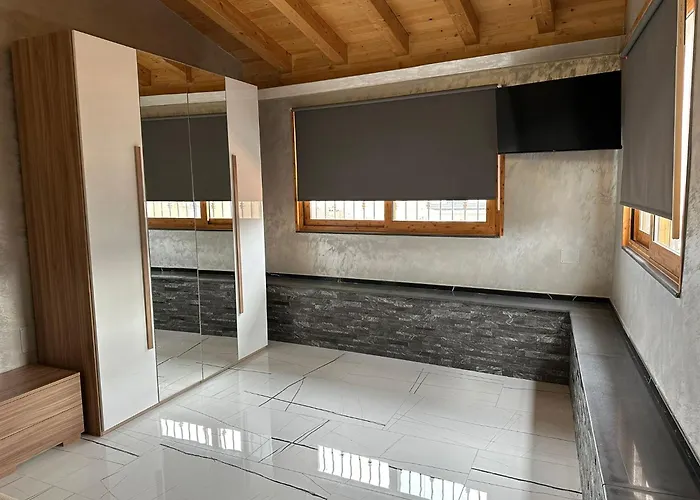 Testa House Apartament *
